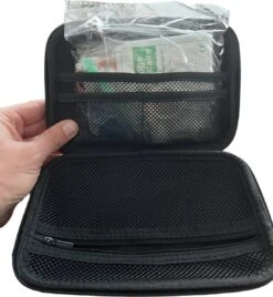 Medies - EHBO-kit Met 42 Onderdelen - EHBO Koffer - Verbanddoos - EVA Case - Waterafstotend Met Lanyard - 20x13x5,5cm 12 Medies - EHBO-kit Met 42 Onderdelen - EHBO Koffer - Verbanddoos - EVA Case - Waterafstotend Met Lanyard - 20x13x5,5cm -Winkel Voor Ehbo-Apparatuur 1104x1200