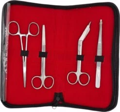 Verpleegkundeset - Scharenset Verpleegkundige - Kocher Schaar - Verbandschaar - Chirurgische Schaar - Pincet - Verpleegkunde Set - Mast Medical 12 Verpleegkundeset - Scharenset Verpleegkundige - Kocher Schaar - Verbandschaar - Chirurgische Schaar - Pincet - Verpleegkunde Set - Mast Medical -Winkel Voor Ehbo-Apparatuur 1200x1123 2