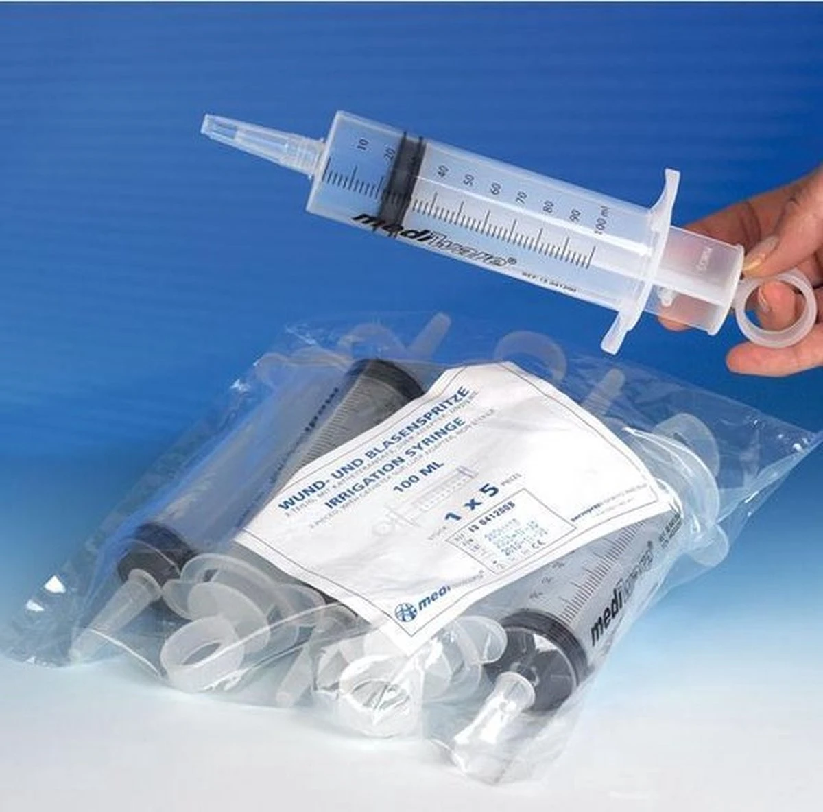 Mediware - 100 Ml Spuit Zonder Naald - Met Inhoudsindeling - Per Stuk 1 Mediware - 100 Ml Spuit Zonder Naald - Met Inhoudsindeling - Per Stuk