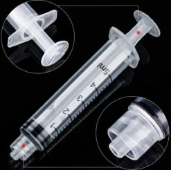 ESSIBLE Spuit - Spuiten - Injectiespuit - Doseerspuit - Injectiespuit Zonder Naald - 5ml - 20 Stuks 9 ESSIBLE Spuit - Spuiten - Injectiespuit - Doseerspuit - Injectiespuit Zonder Naald - 5ml - 20 Stuks -Winkel Voor Ehbo-Apparatuur 1200x1193 1
