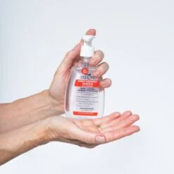 Herome Direct Desinfect Handgel Sensitive (Parfumvrij) - Desinfecterende Handgel Met 80% Alcohol - Beschermt Tegen Bacteriën En Droogt De Handen Niet Uit - 200ml. 12 Herome Direct Desinfect Handgel Sensitive (Parfumvrij) - Desinfecterende Handgel Met 80% Alcohol - Beschermt Tegen Bacteriën En Droogt De Handen Niet Uit - 200ml. -Winkel Voor Ehbo-Apparatuur 1200x1200 176