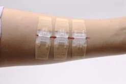 QuickStitch Hechtpleister – Naaldloze Hechting – Pleister Voor Diepe Wonden - Pleisters – Zelf Hechtpleister – Snelle Manier Om Wonden Af Te Sluiten – 3 Stuks 14 QuickStitch Hechtpleister – Naaldloze Hechting – Pleister Voor Diepe Wonden - Pleisters – Zelf Hechtpleister – Snelle Manier Om Wonden Af Te Sluiten – 3 Stuks -Winkel Voor Ehbo-Apparatuur 1200x800 11