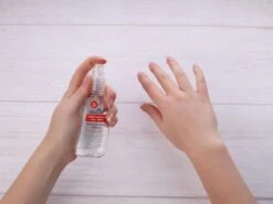 Herome 6-Pack Direct Desinfect Desinfectiespray - Desinfecterende Spray Met 80% Alcohol - Om Oppervlakten Te Desinfecteren - 6*75ml. 13 Herome 6-Pack Direct Desinfect Desinfectiespray - Desinfecterende Spray Met 80% Alcohol - Om Oppervlakten Te Desinfecteren - 6*75ml. -Winkel Voor Ehbo-Apparatuur 1200x900 9