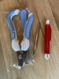 EHBO Koffer - EHBO Huisdier - EHBO Voor Hond En Kat - First Aid Kit - 62-delig - Inclusief Riem En Drinkbak -Winkel Voor Ehbo-Apparatuur 900x1200 2